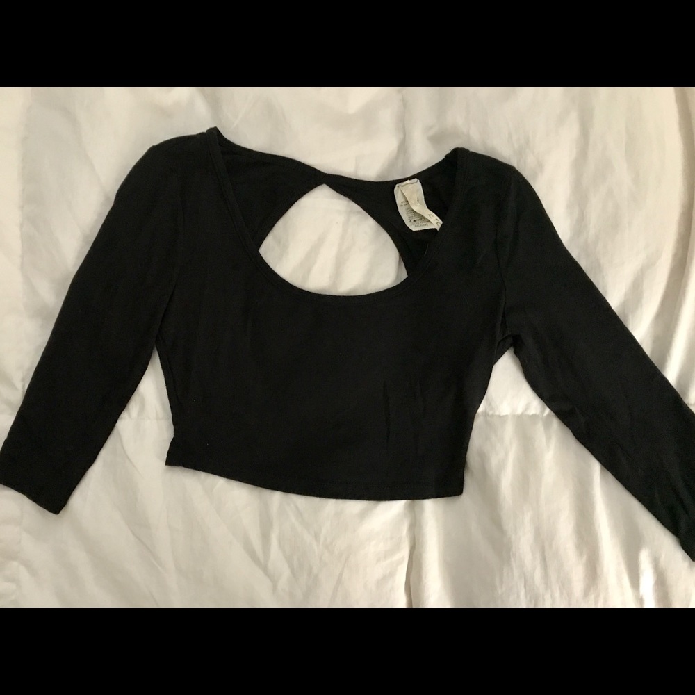 Super Cute Black Crop Top🖤